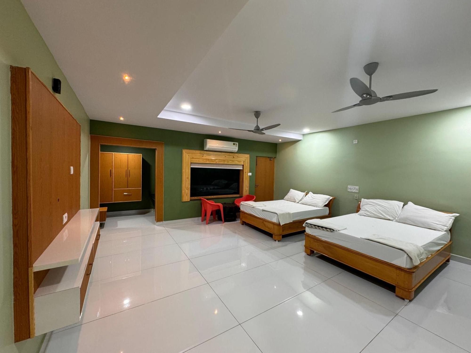 Yanam Resorts 外观 照片