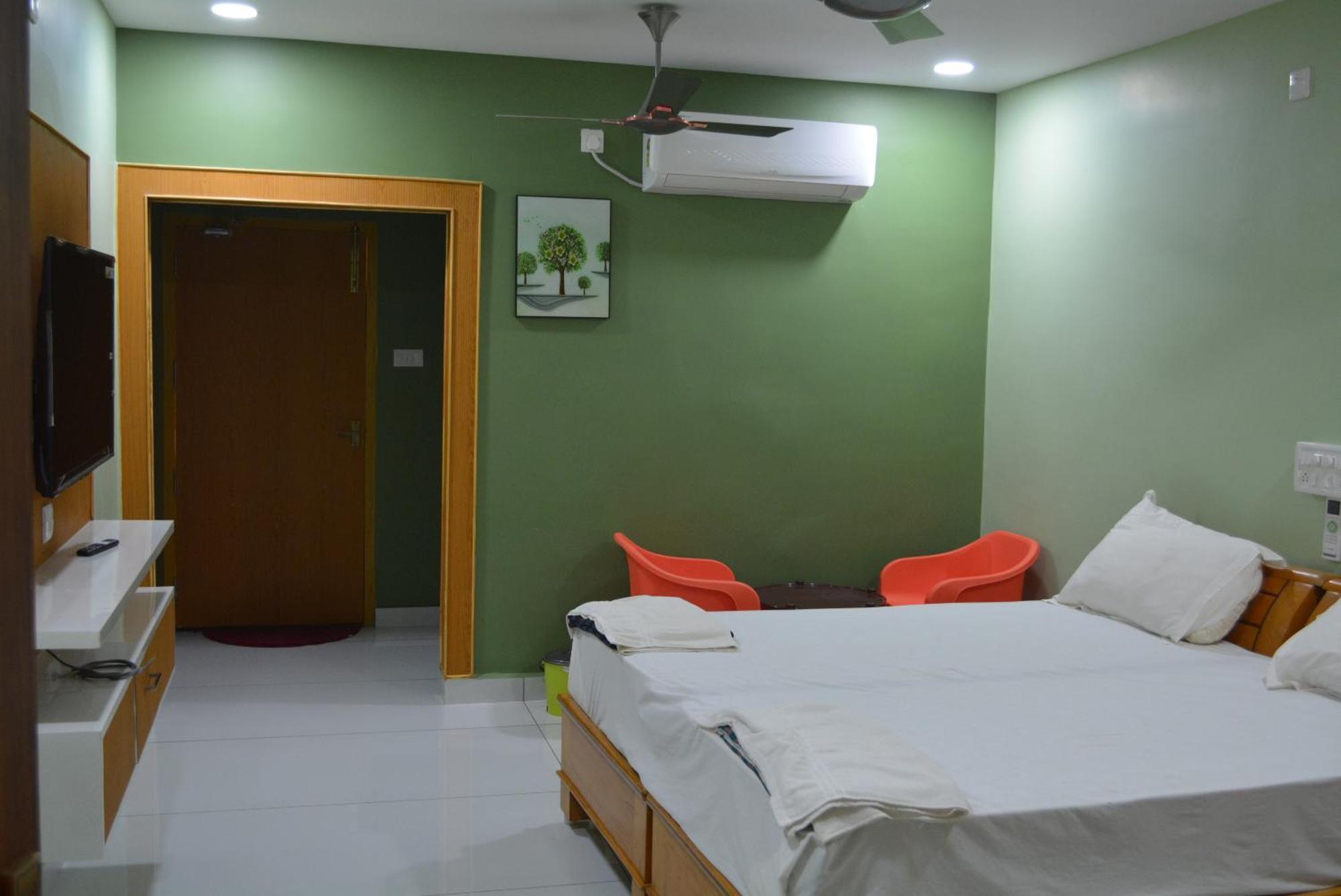 Yanam Resorts 外观 照片
