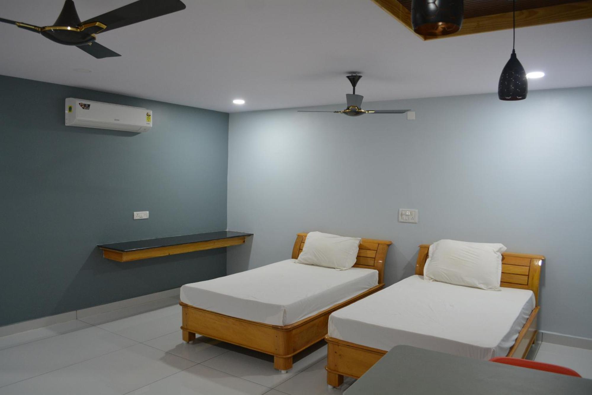 Yanam Resorts 外观 照片